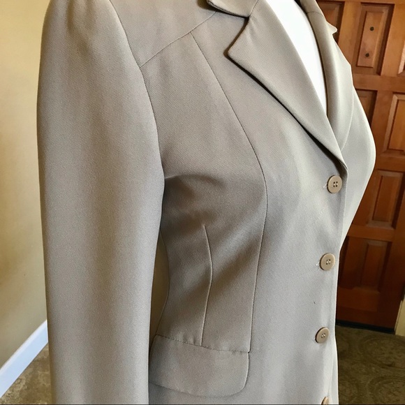 Patricia Jones Blazer - Picture 2 of 4